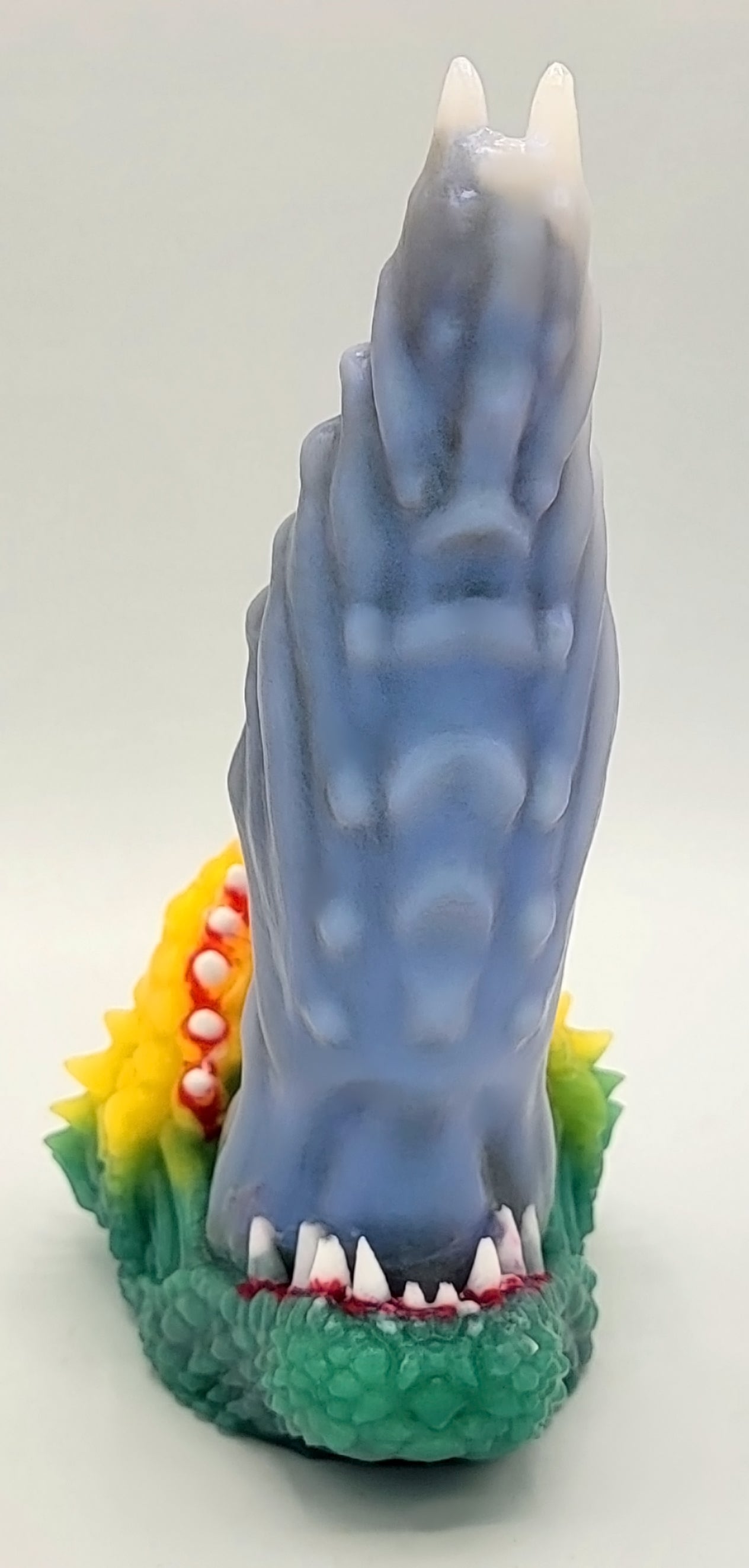 FLOP Small Tallfang's Maw - GITD/UV Soft silicone - TM-461