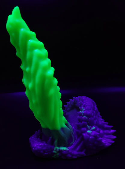 Mini Tallfang's Maw - GITD/UV Medium/firm silicone - TM-580