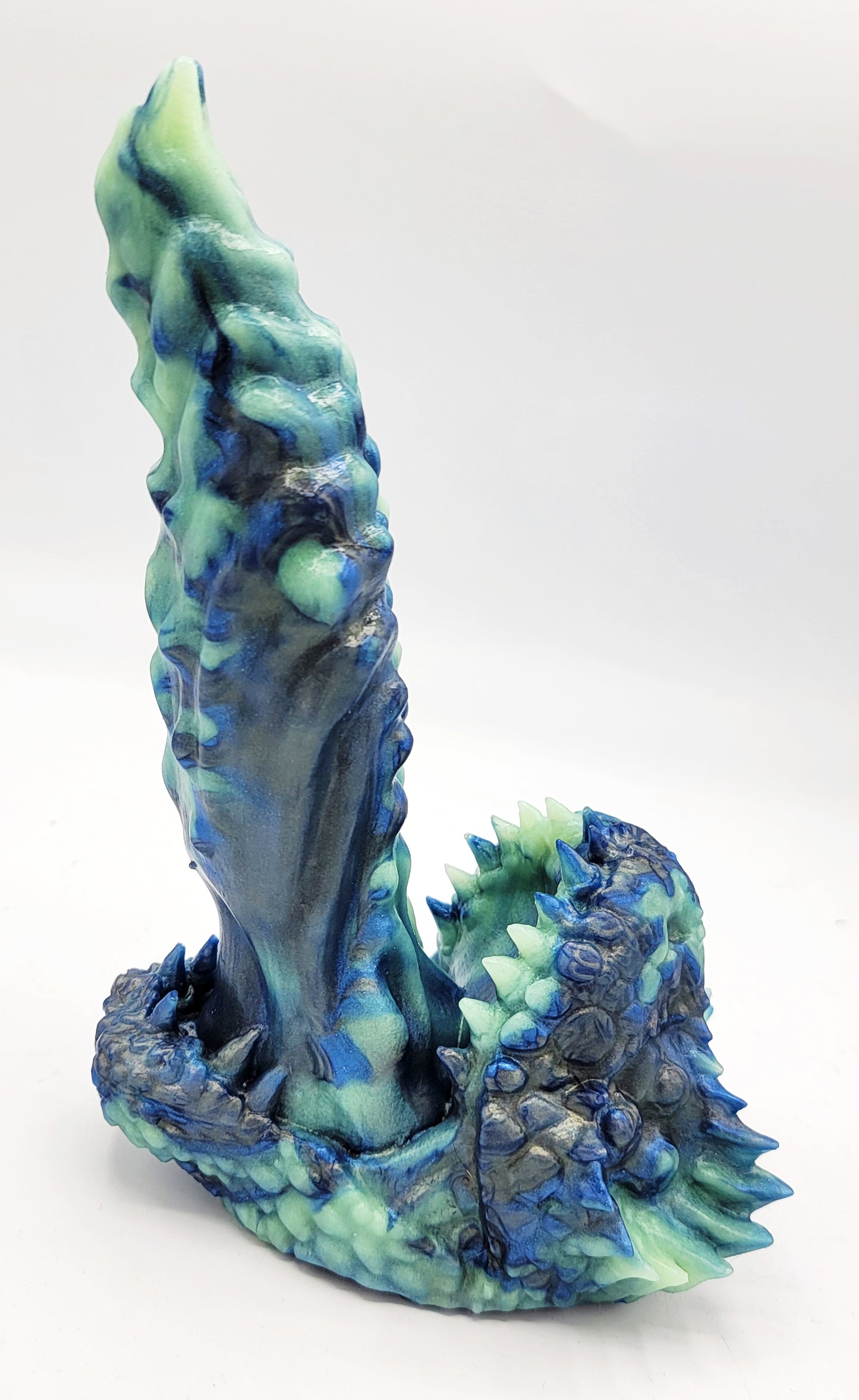 Tallfang's Maw - GITD Medium silicone - TM-609