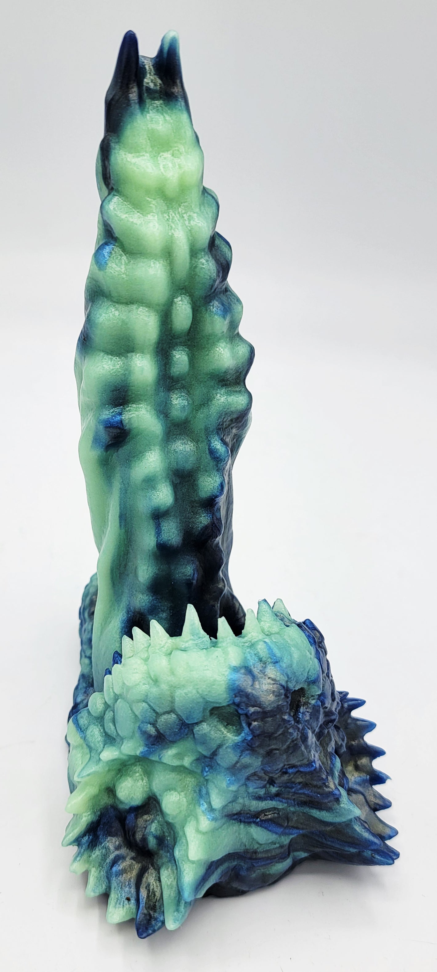 Mini Tallfang's Maw - GITD Medium silicone - TM-608